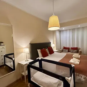 Familiar Em Zona Histórica De Apartamento
