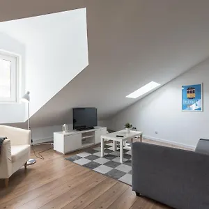Charming Tram 28 Apartamento