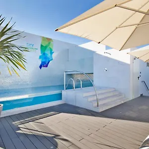 3* Hotel White